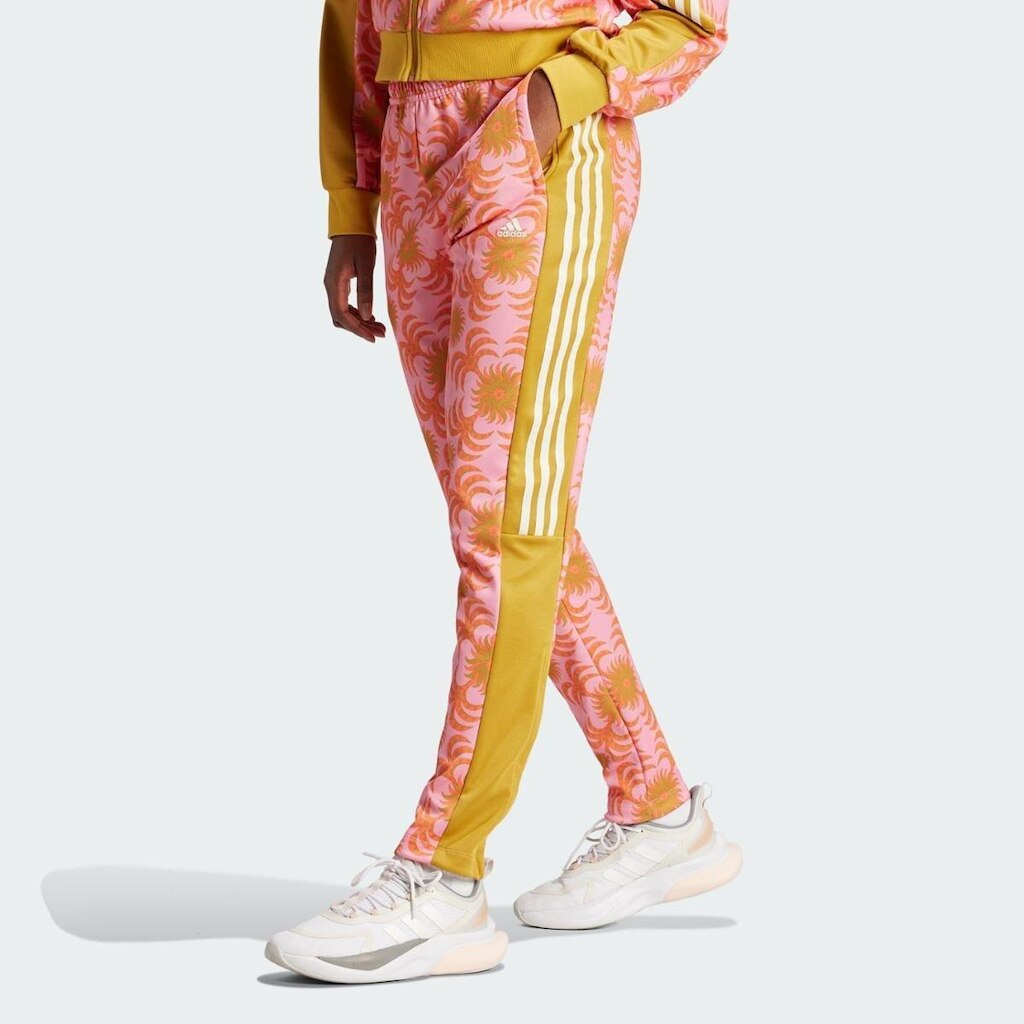Calça Legging de Compressão Adidas Farm Tiro Pt Feminina