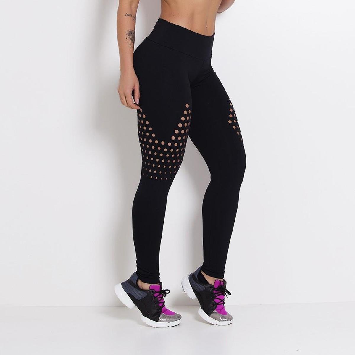 calça legging com corte a laser