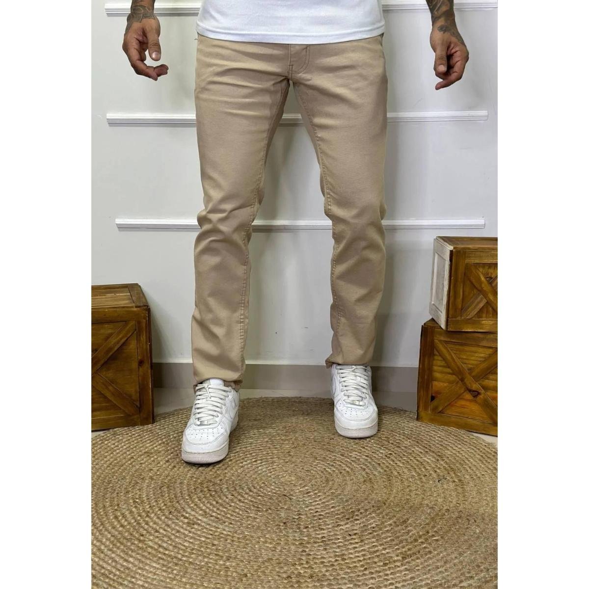Calça Masculina de Sarja Alfaiatada Skinny com Elastano Bege