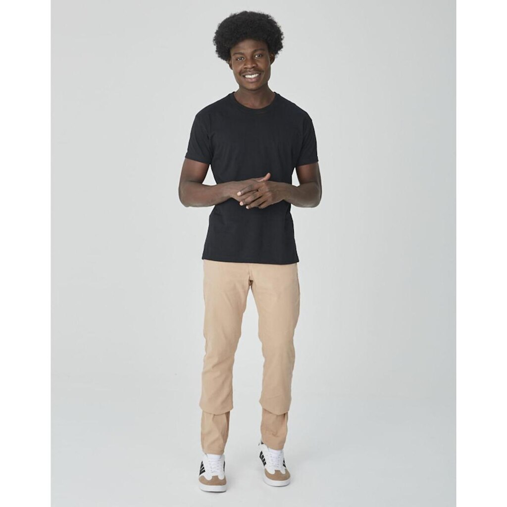 Calça Masculina Slim Cintura Média Em Sarja Com Elastano
