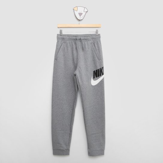 Calça Moletinho Infantil Nike Nsw Club + Hbr Menino - Cinza+Chumbo Menor preço em Calça Moletinho Infantil Nike Nsw Club + Hbr Menino - Cinza+Chumbo