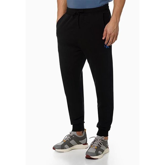 Calça Moletom Calvin Klein Básica com Elástico nos Punhos - Preto Menor preço em Calça Moletom Calvin Klein Básica com Elástico nos Punhos - Preto