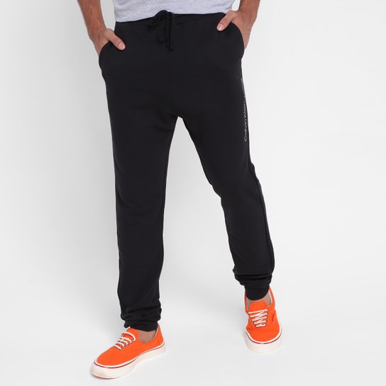 Calça Moletom Calvin Klein Logo Basica Masculina - Preto Menor preço em Calça Moletom Calvin Klein Logo Basica Masculina - Preto