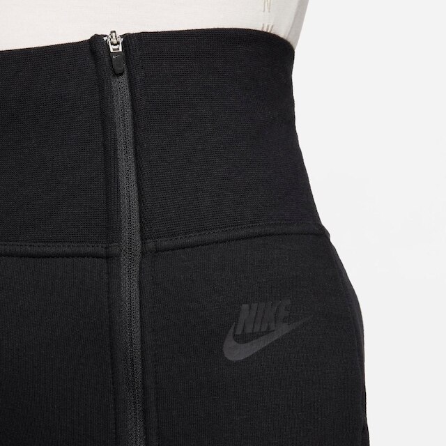 Calça Nike Sportswear Tech Fleece Slim Feminina