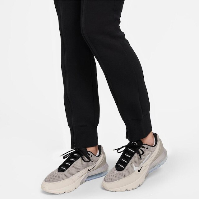Calça Nike Sportswear Tech Fleece Slim Feminina