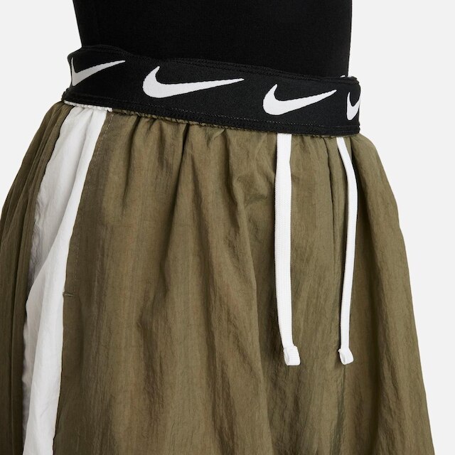 Calça Nike Sportswear Woven Infantil