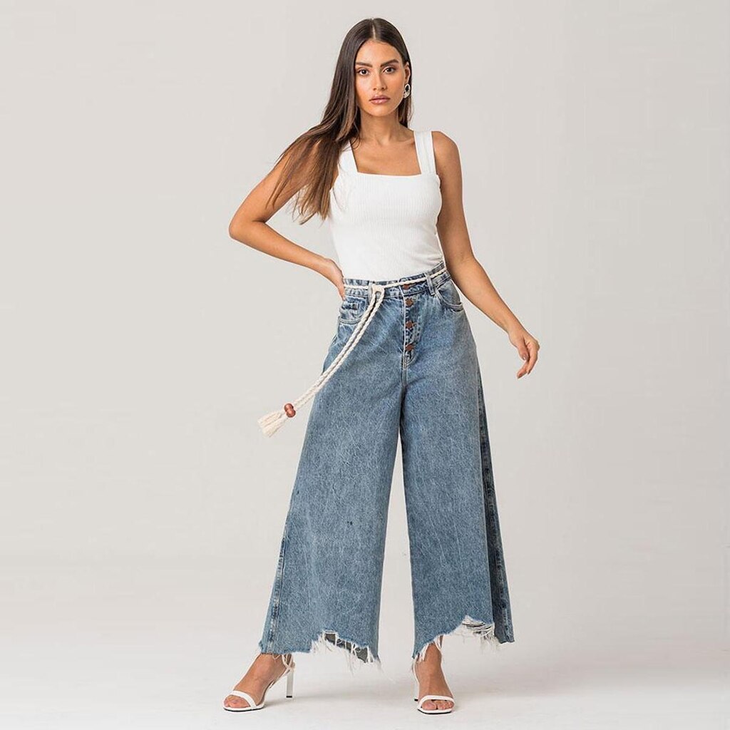 Calça Pantacourt Feminina Disparate