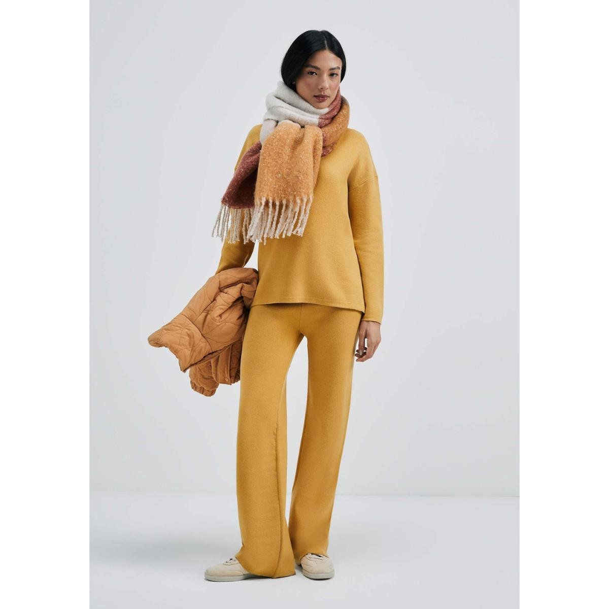 Calça Reta Hering Cintura Alta Em Tricô Feminina Menor preço em Calça Reta Hering Cintura Alta Em Tricô Feminina