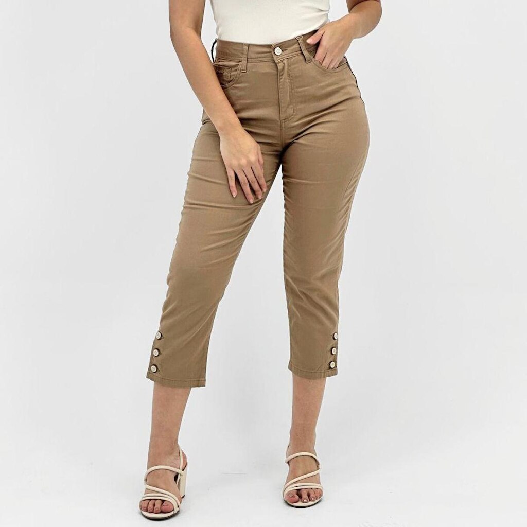 Calça Specific Jeans Capri em Sarja Feminina