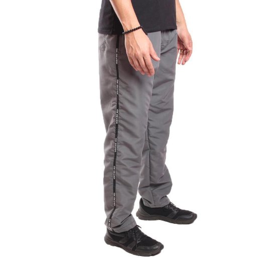 Calça Tactel Ox Bolsos Frente e Costas Confortavel - Chumbo Menor preço em Calça Tactel Ox Bolsos Frente e Costas Confortavel - Chumbo