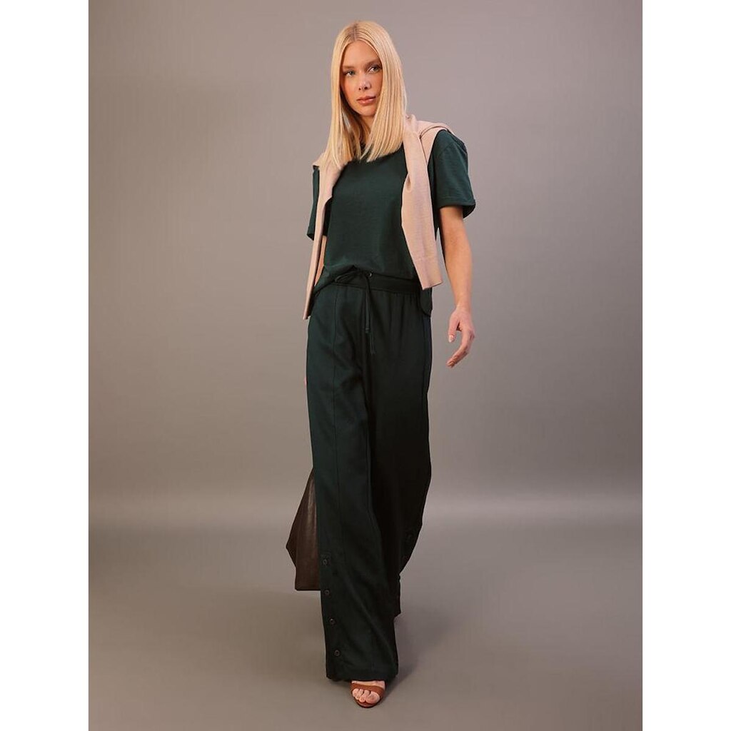 Calça Wideleg Calvin Klein Jeans  Com Detalhamento em Botões
