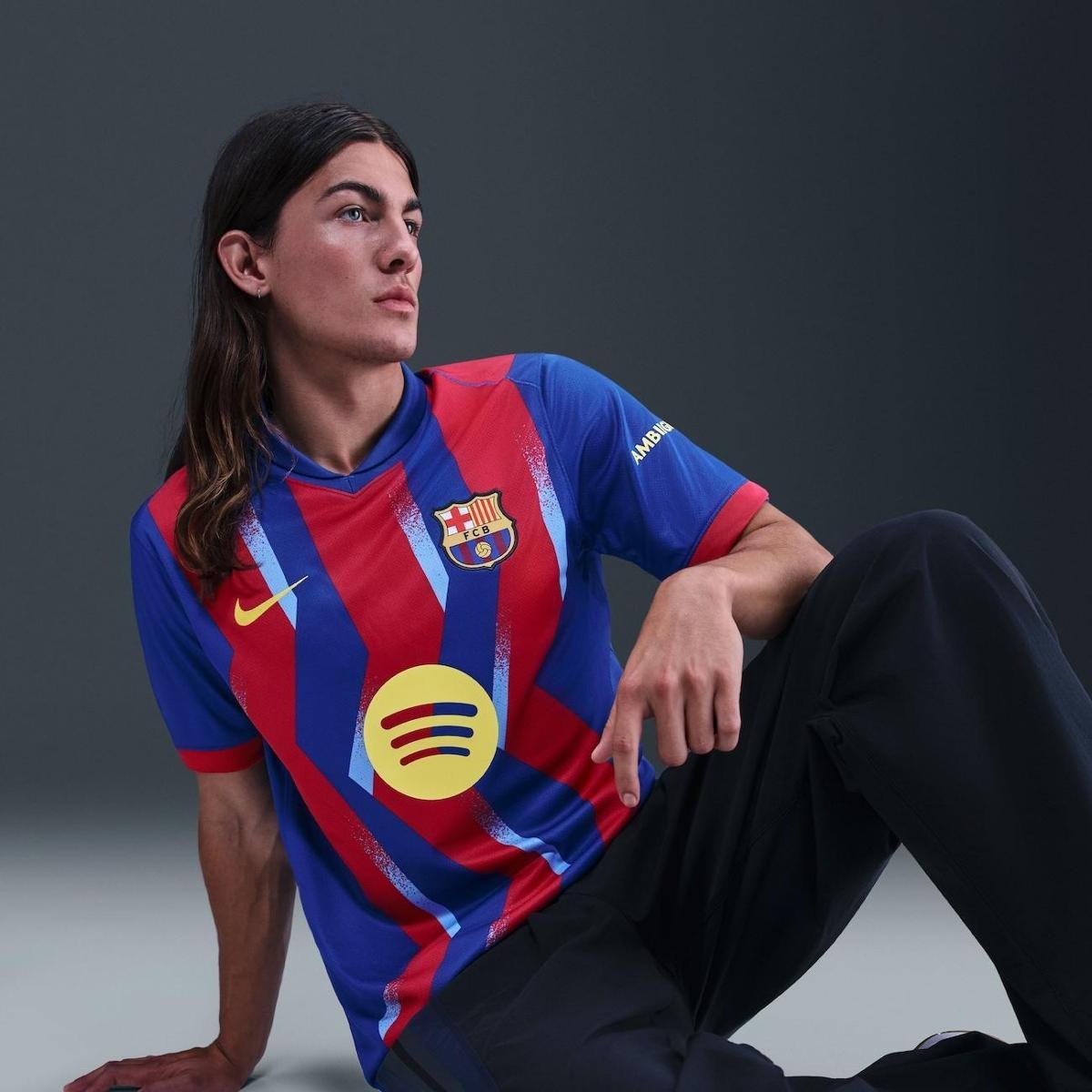 Camisa Barcelona Nike IV 2025/26 Torcedor Pro Masculina - Azul+