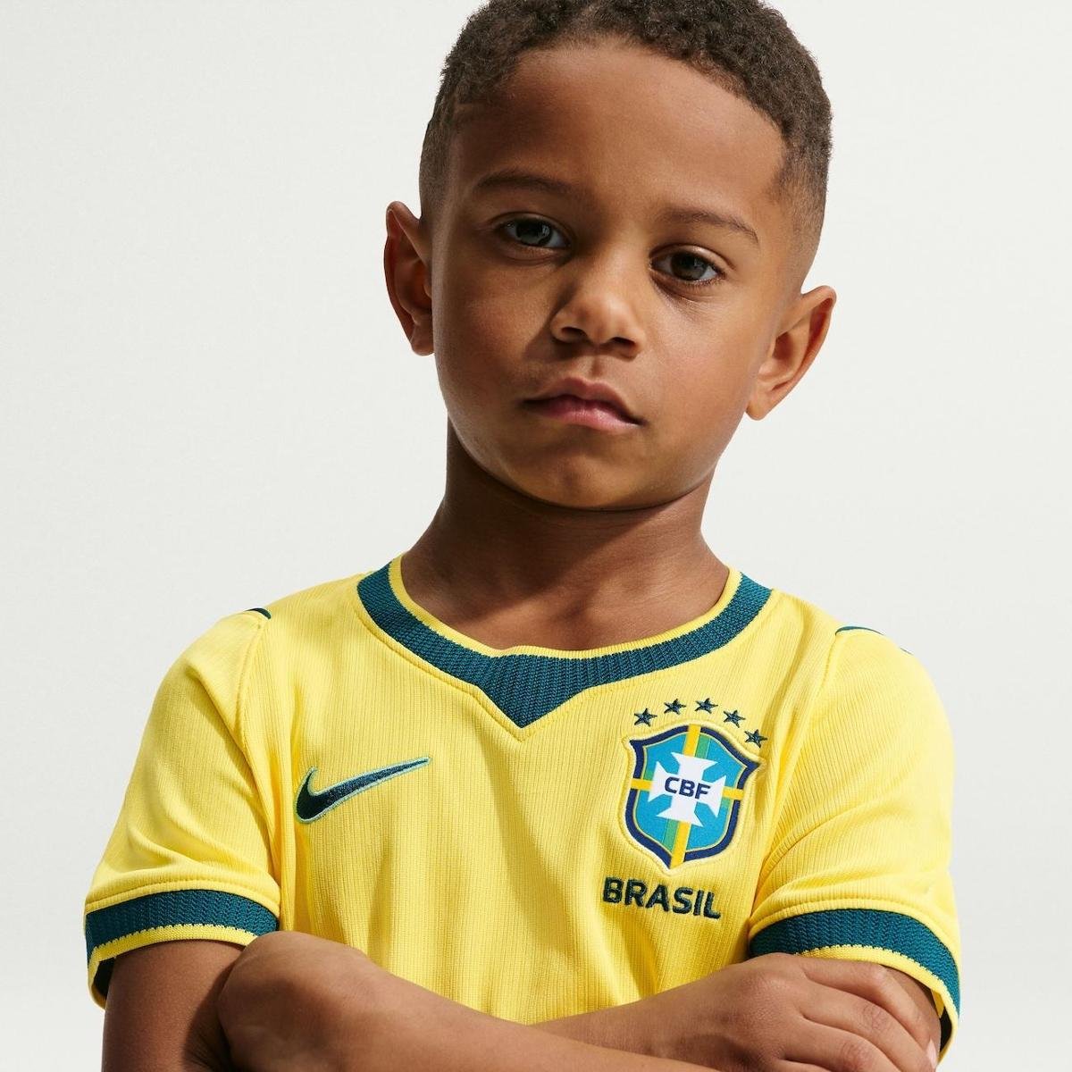 Camisa Brasil Nike I 2026/27 Torcedor Pro Criança Menor preço em Camisa Brasil Nike I 2026/27 Torcedor Pro Criança