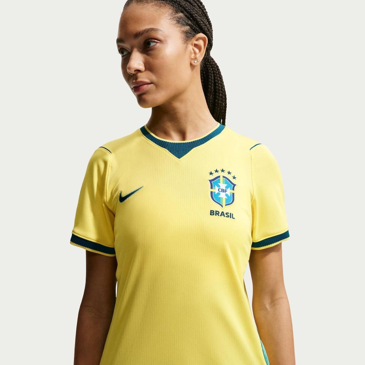 Camisa Brasil Nike I 2026/27 Torcedora Pro Feminina Menor preço em Camisa Brasil Nike I 2026/27 Torcedora Pro Feminina