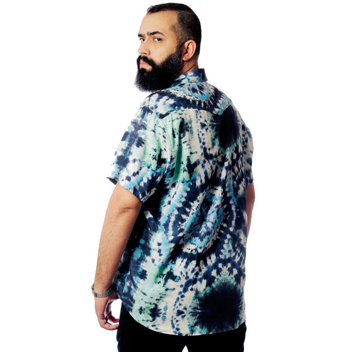 camiseta estampa tie dye