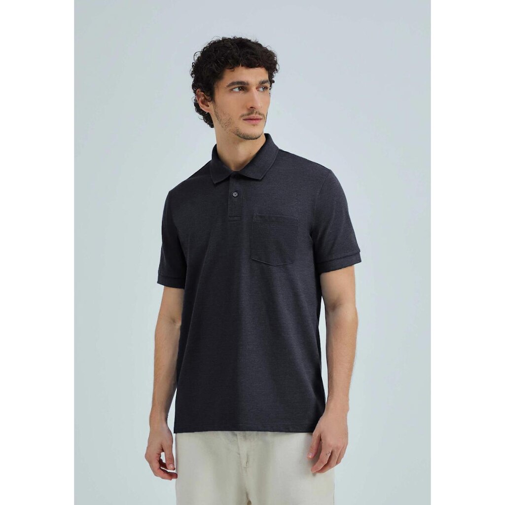 Camisa Polo Básica Masculina Em Piquet Com Bolso