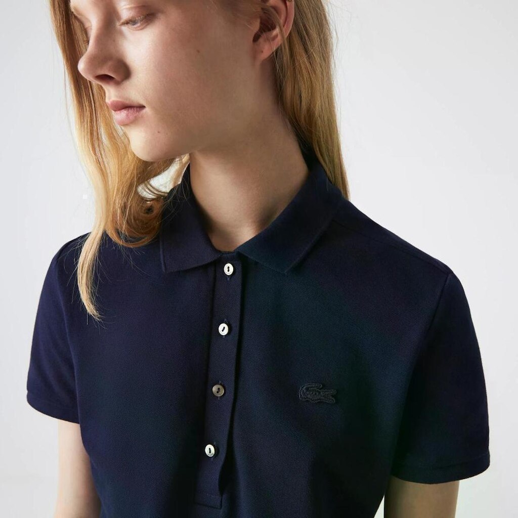 Camisa Polo Lacoste em Piqué de Algodão com Stretch Feminina