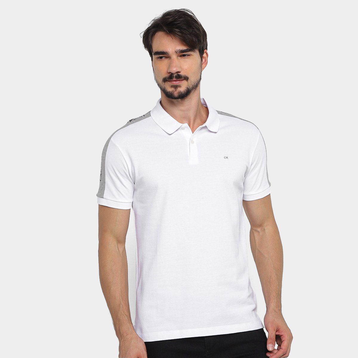 Camisa Polo Recortes Logo Masculina Menor preço em Camisa Polo Recortes Logo Masculina