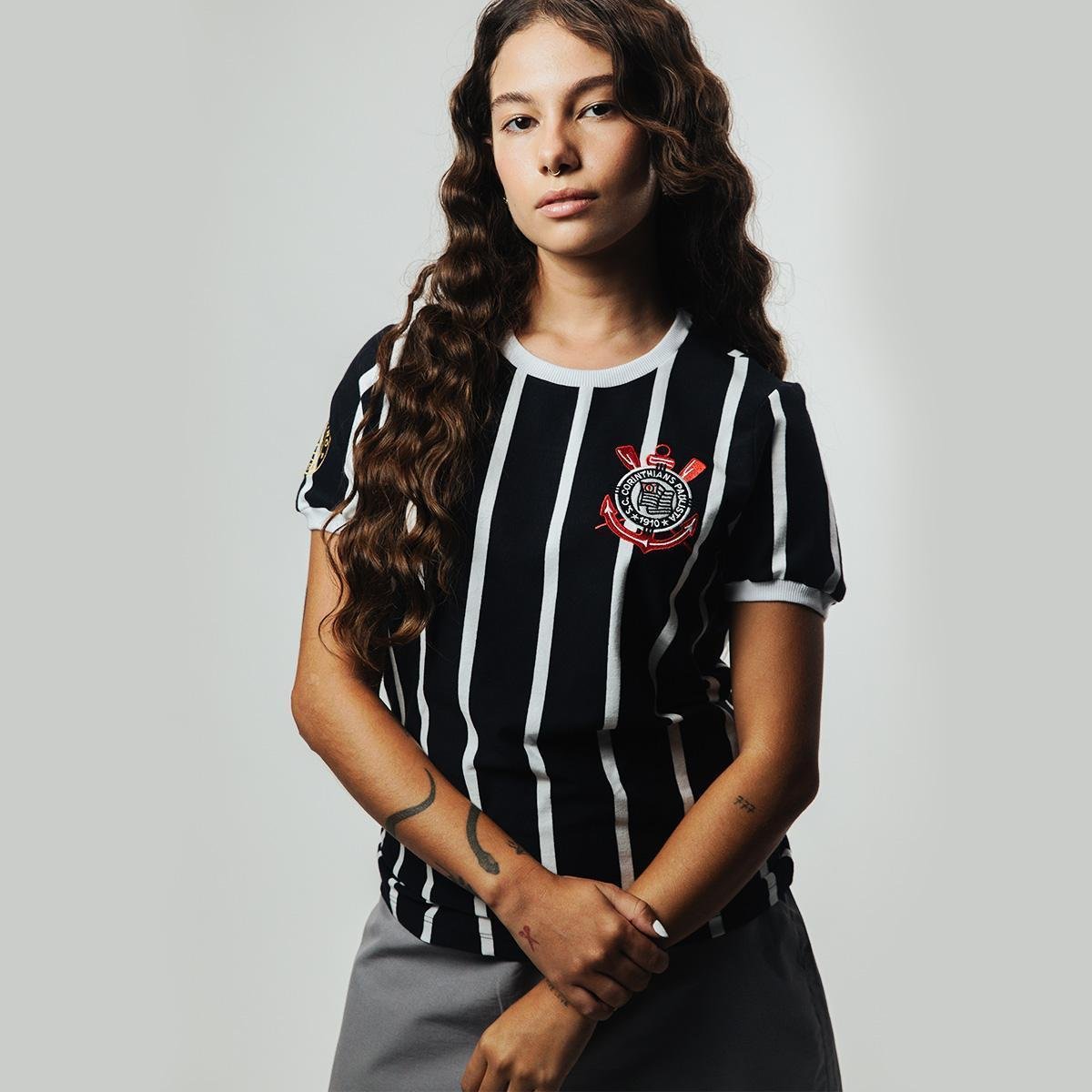 Camisa Retrô Corinthians Democracia 1982 Feminina S/N