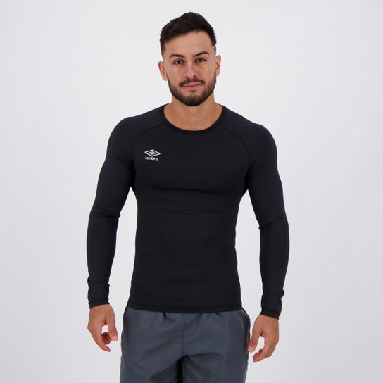 Camisa Térmica Umbro TWR Graphic Pro Manga Longa Masculina - Preto Menor preço em Camisa Térmica Umbro TWR Graphic Pro Manga Longa Masculina - Preto