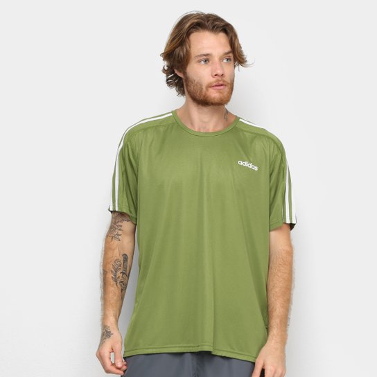 Camiseta Adidas D2M 3S Masculina - Verde e Branco Menor preço em Camiseta Adidas D2M 3S Masculina - Verde e Branco