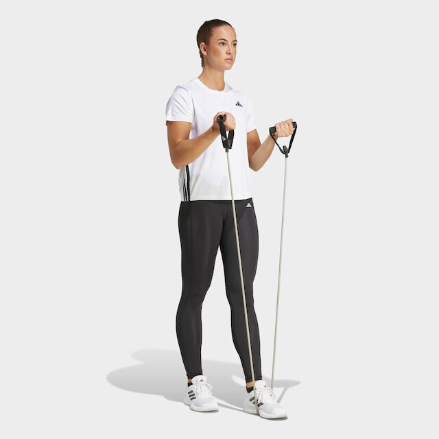 Camiseta Adidas Essentials Logo Feminina