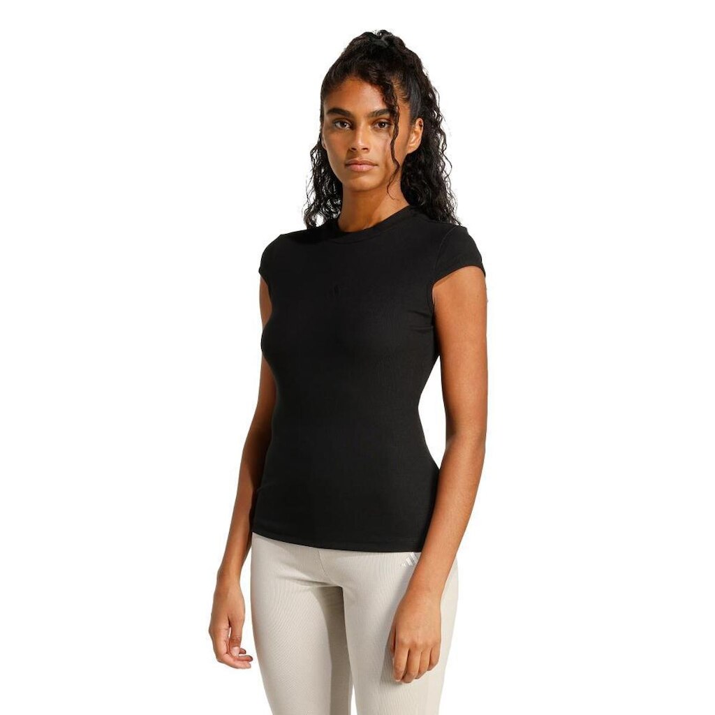 Camiseta Adidas  Mangas Copinho Canelada Seasonal Essentials