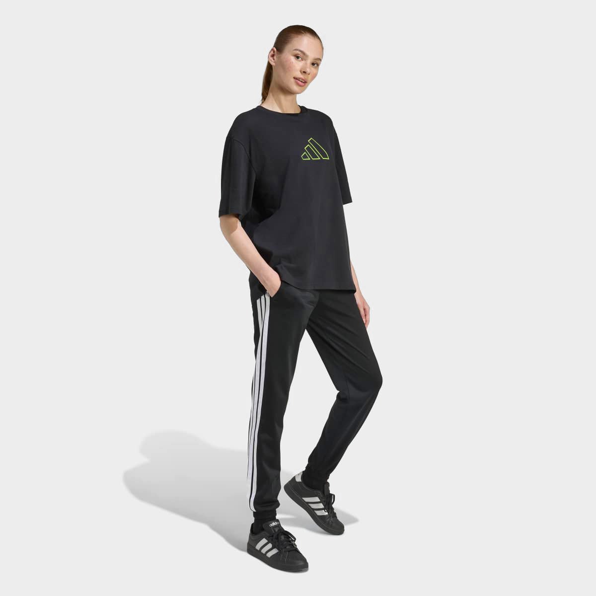 Camiseta Adidas Moto T2 Feminina - 4