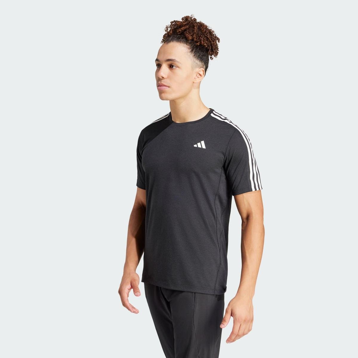 Camiseta Adidas Otr E 3S Tee Masculina Menor preço em Camiseta Adidas Otr E 3S Tee Masculina