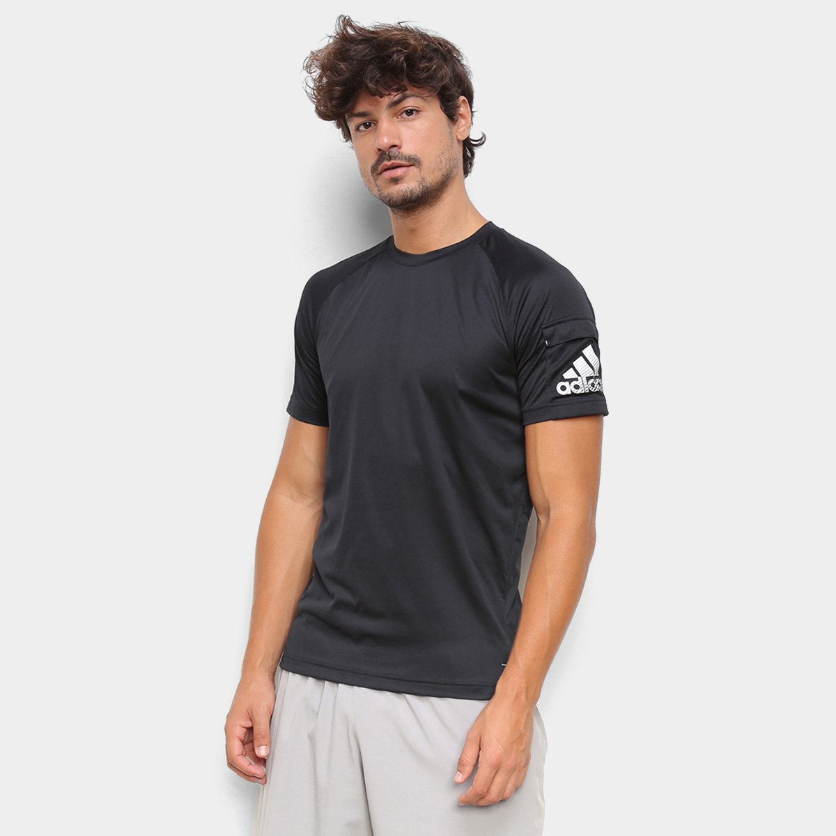 Camiseta Adidas Performance D2M Innovation Masculina Menor preço em Camiseta Adidas Performance D2M Innovation Masculina