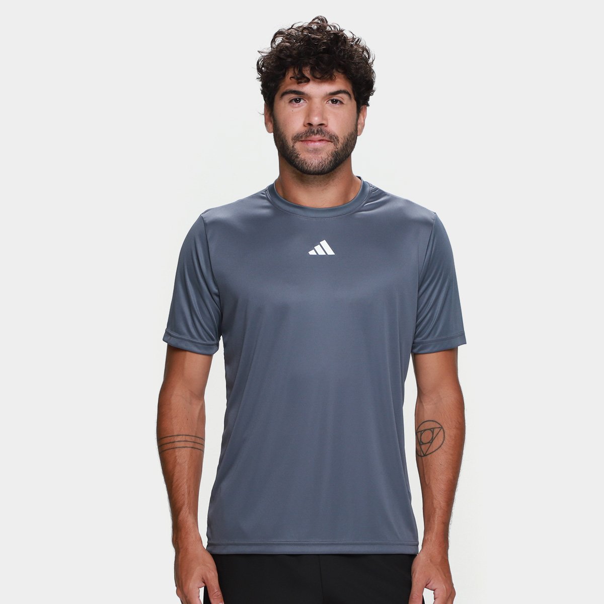 Camiseta Adidas Treino Básica Masculina é ruim? Camiseta Adidas Treino Básica Masculina é boa?