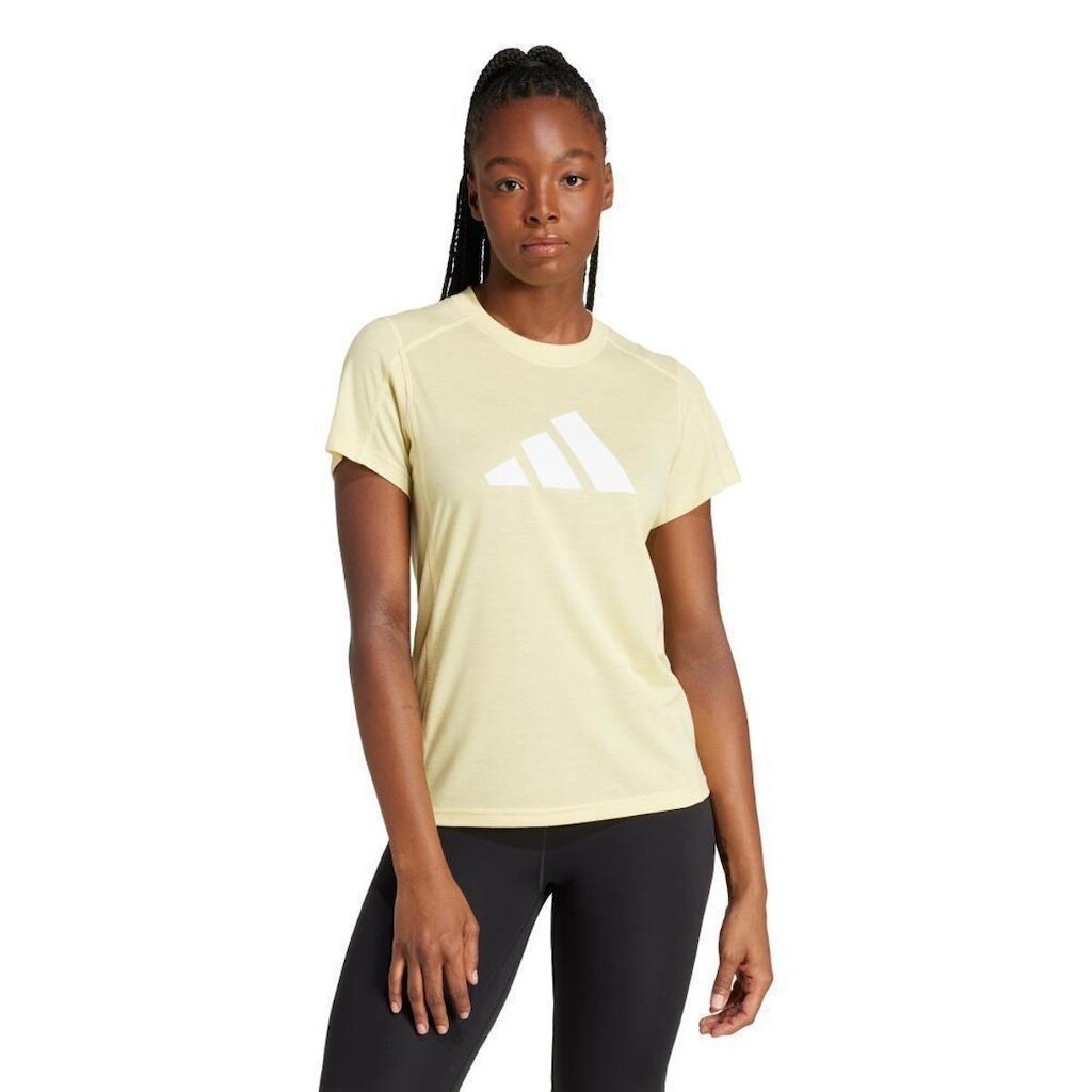Camiseta Adidas Treino Train Essentials Big Performance Logo Feminina