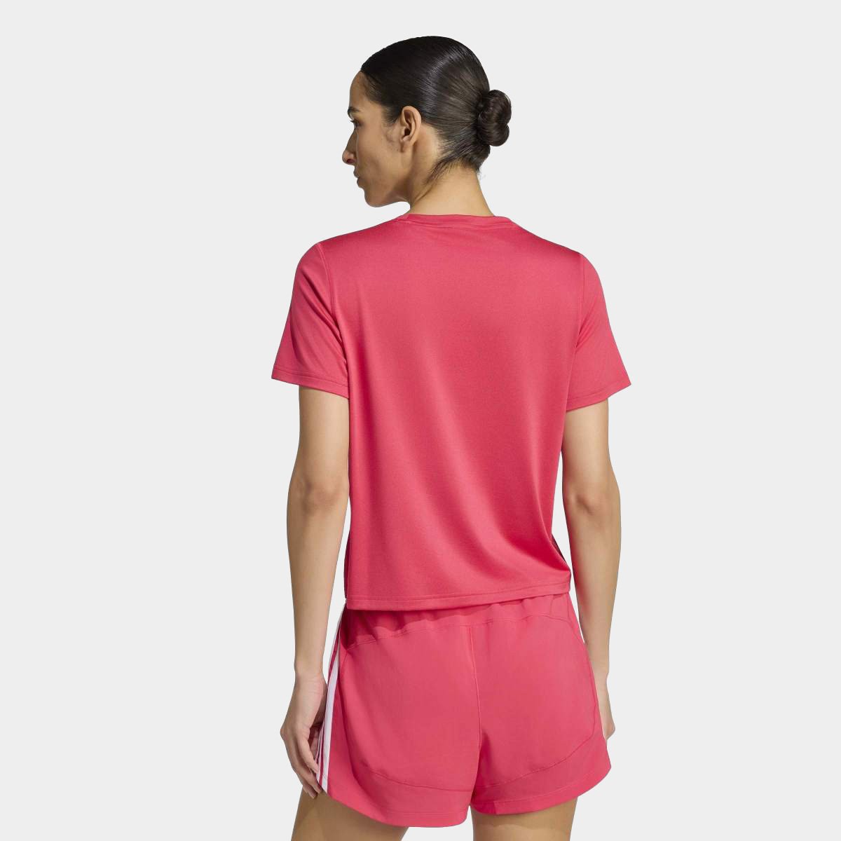 Camiseta Adidas We Min Crew Feminina - 1
