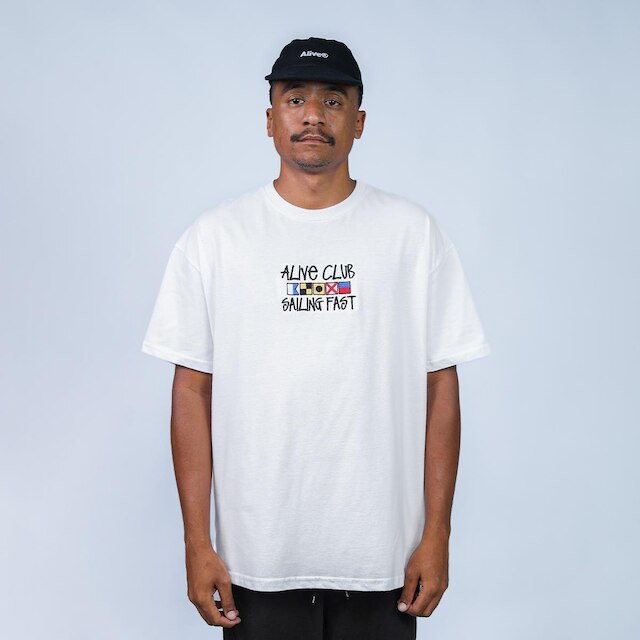 Camiseta Alive Flags Branco