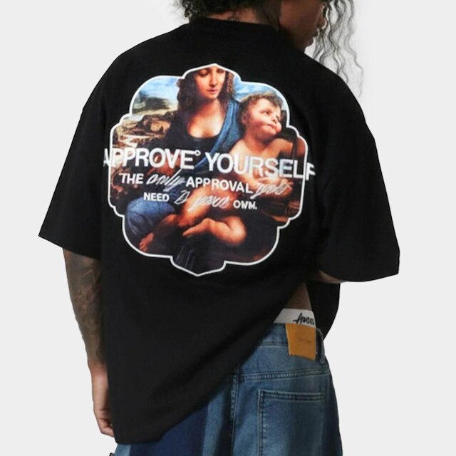 Camiseta Approve Huge Madona Preta