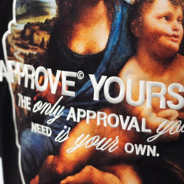 Camiseta Approve Huge Madona Preta