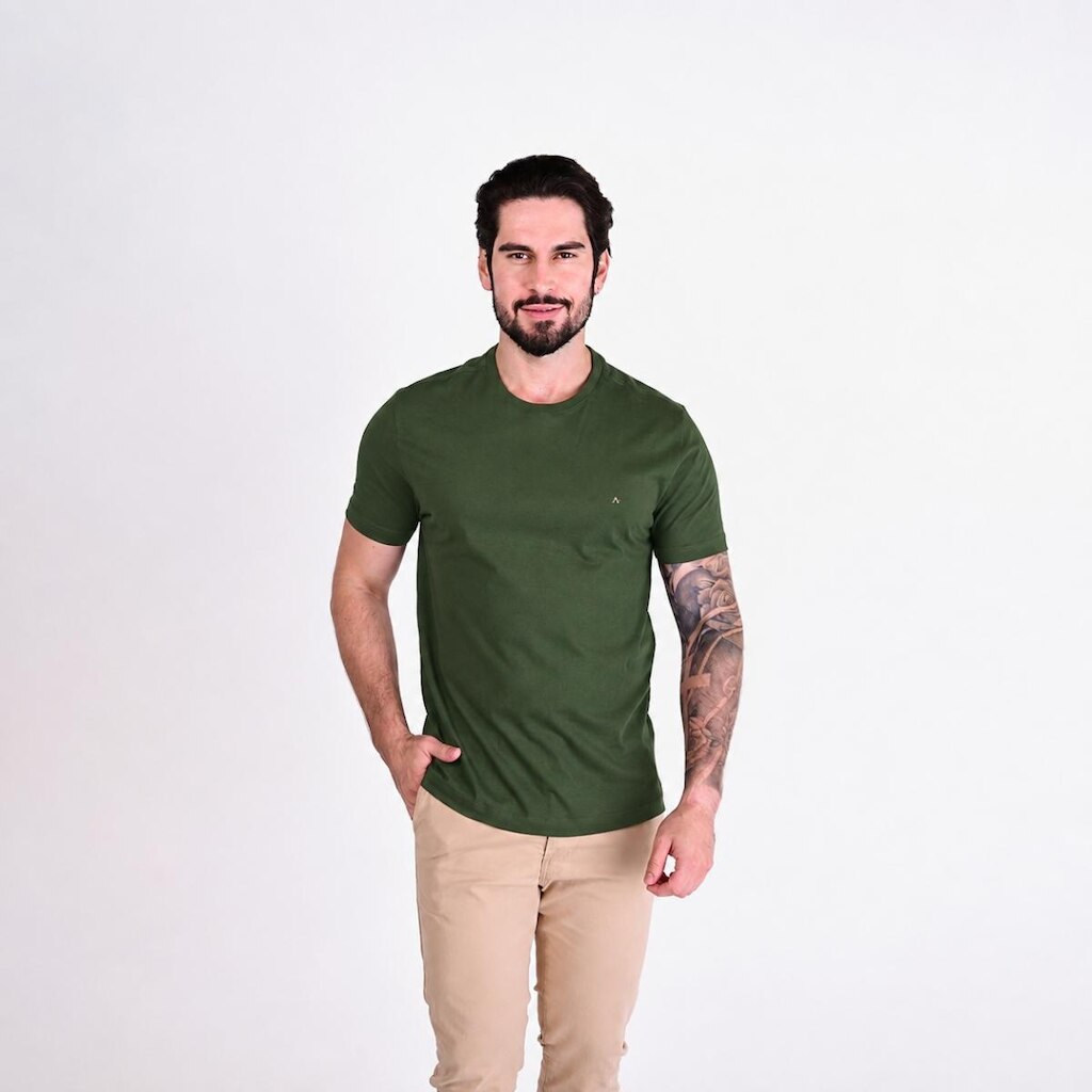 Camiseta Aramis Básica Verde Militar