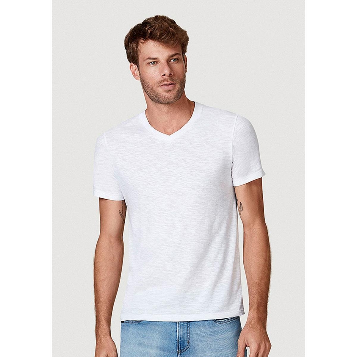 Menor preço em Camiseta Básica Flamê Com Decote V Masculina