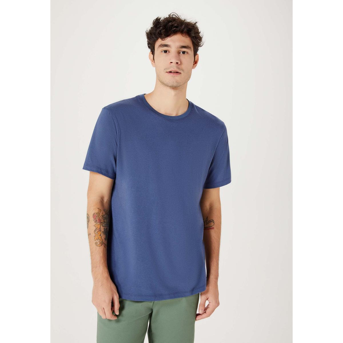 Camiseta Básica Hering Manga Curta World Masculina Menor preço em Camiseta Básica Hering Manga Curta World Masculina