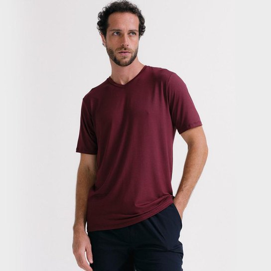 Camiseta Basica Tech Insider Gola V Masculina - Vinho Menor preço em Camiseta Basica Tech Insider Gola V Masculina - Vinho