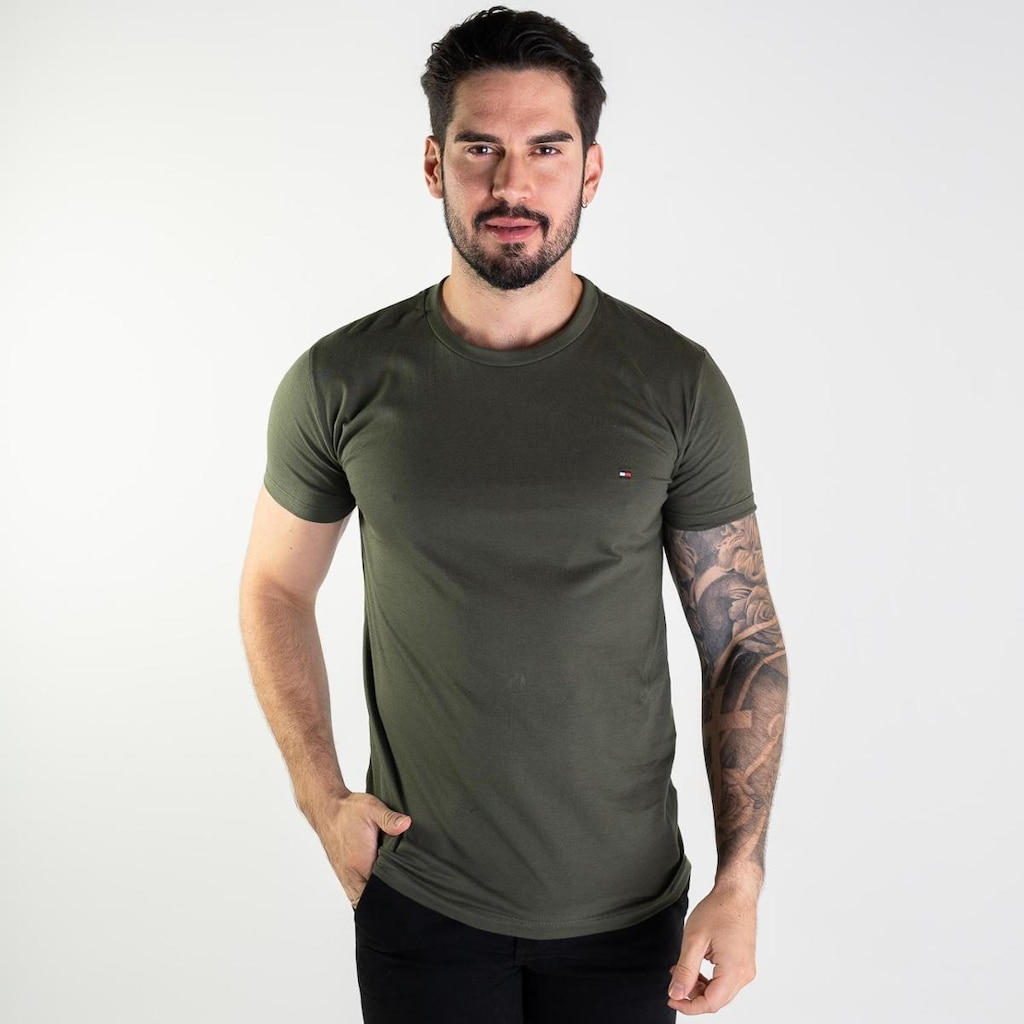 Camiseta Básica Tommy Hilfiger Classic Icon