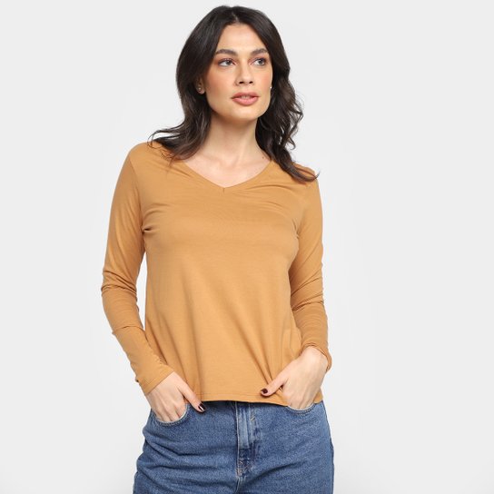 Camiseta Basicamente Manga Longa Gola V Feminina - Marrom Menor preço em Camiseta Basicamente Manga Longa Gola V Feminina - Marrom