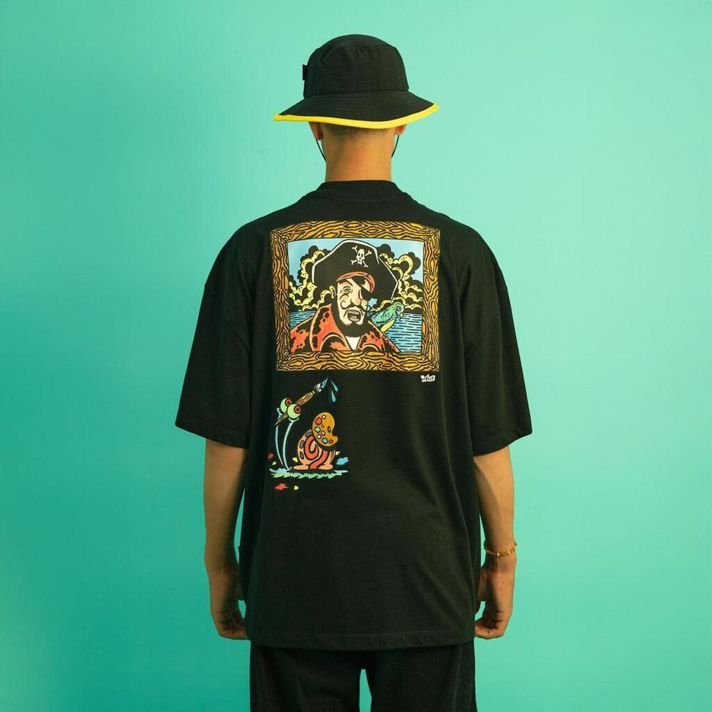 Camiseta Boxfit Lost x Bob Esponja Quadrada Gary Artist