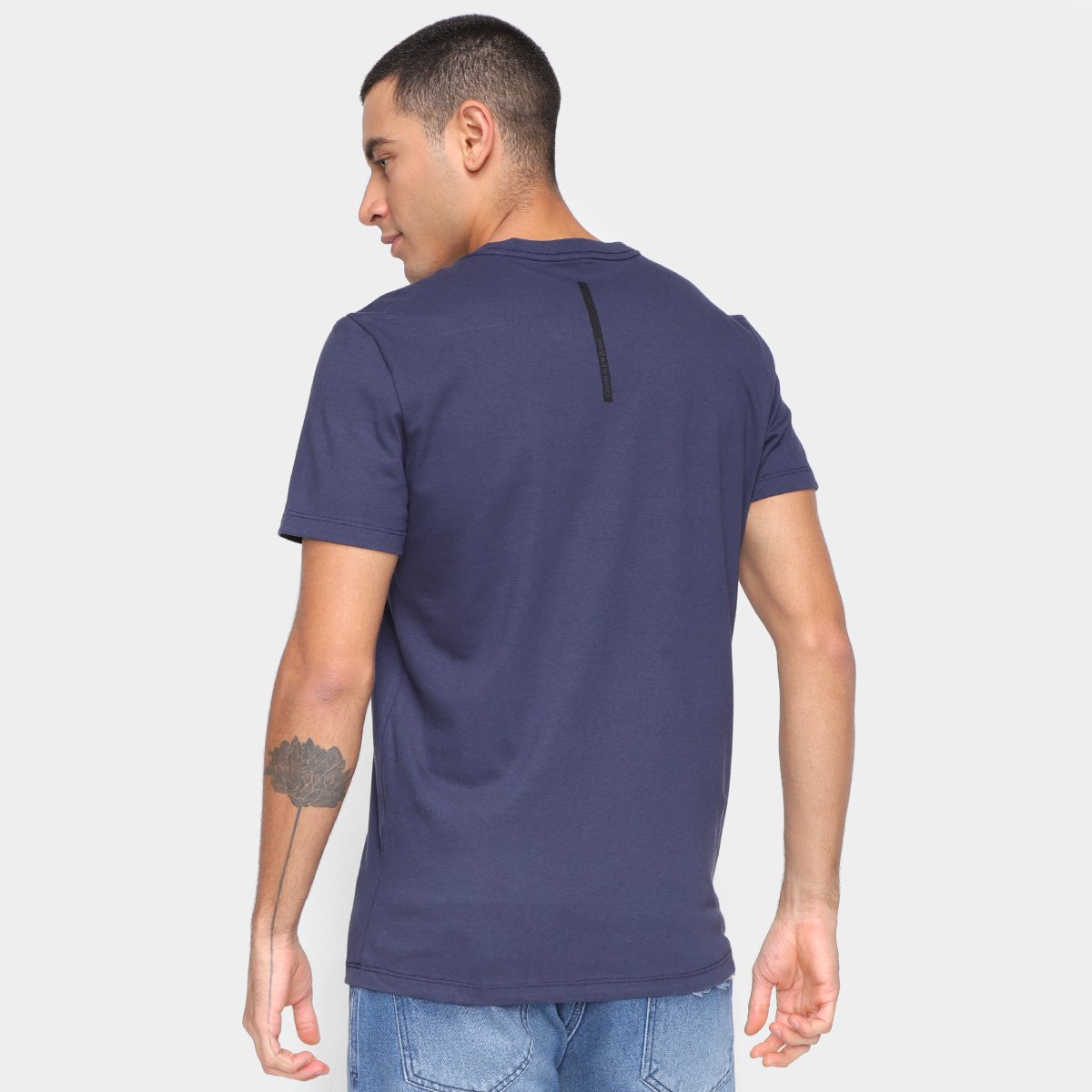 Camiseta Calvin Klein Básica Masculina - 1
