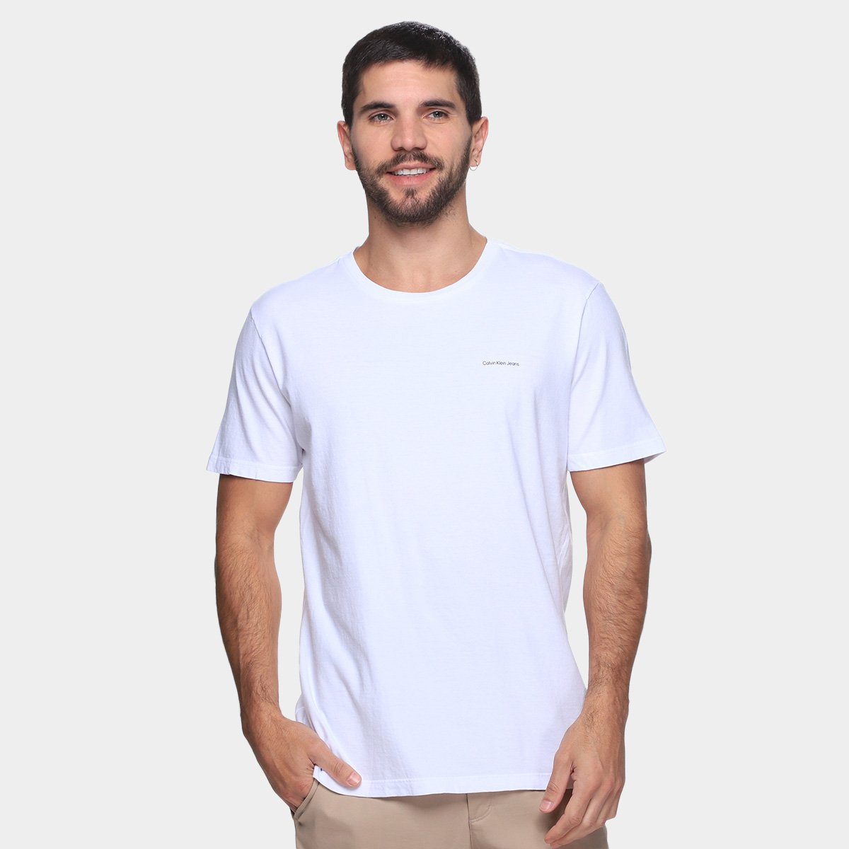 Camiseta Calvin Klein Básica Masculina é ruim? Camiseta Calvin Klein Básica Masculina é boa?