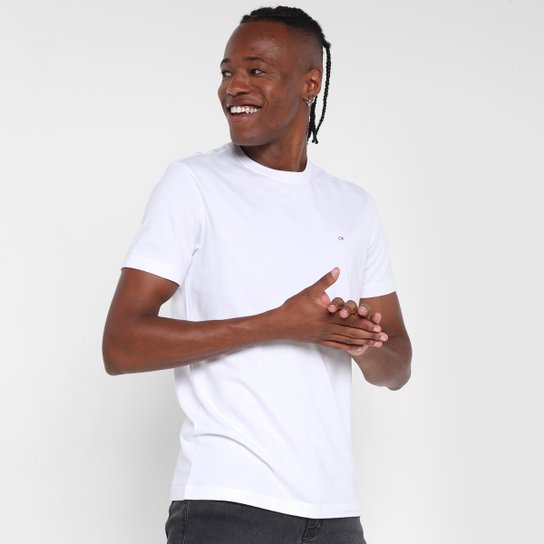 Camiseta Calvin Klein Básica Meia Malha Masculina - Branco Menor preço em Camiseta Calvin Klein Básica Meia Malha Masculina - Branco