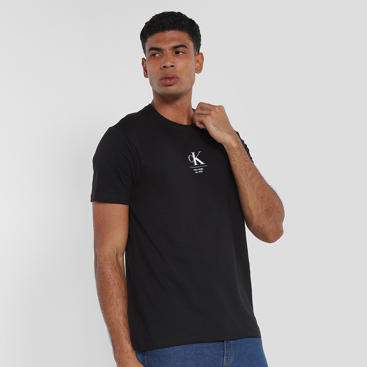 Camiseta Calvin Klein CKJ New York Masculina Menor preço em Camiseta Calvin Klein CKJ New York Masculina