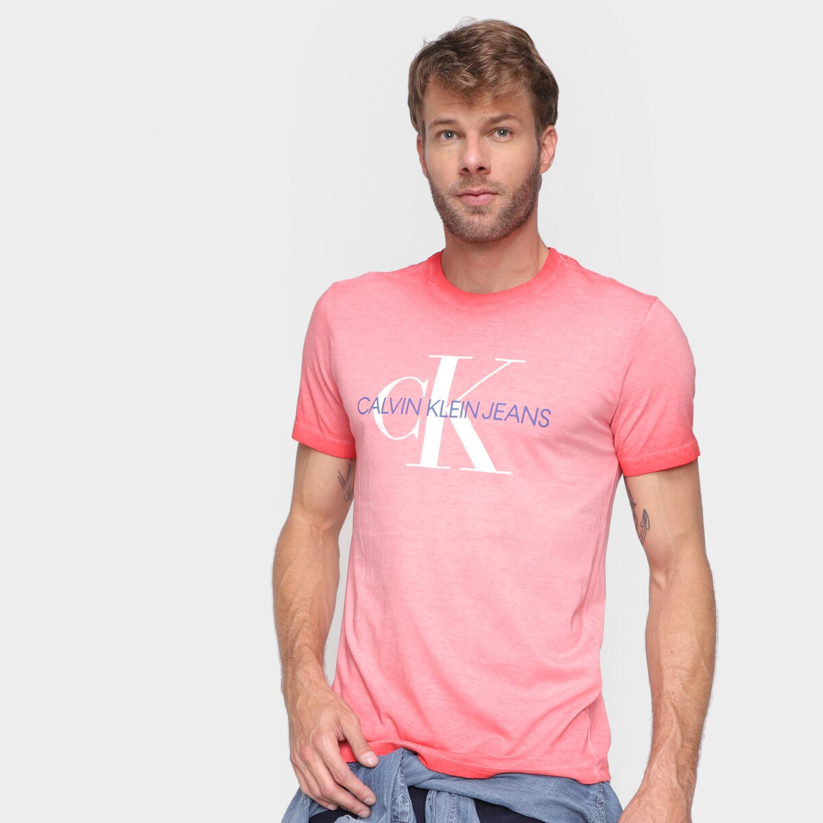 camiseta calvin klein masculina vermelha