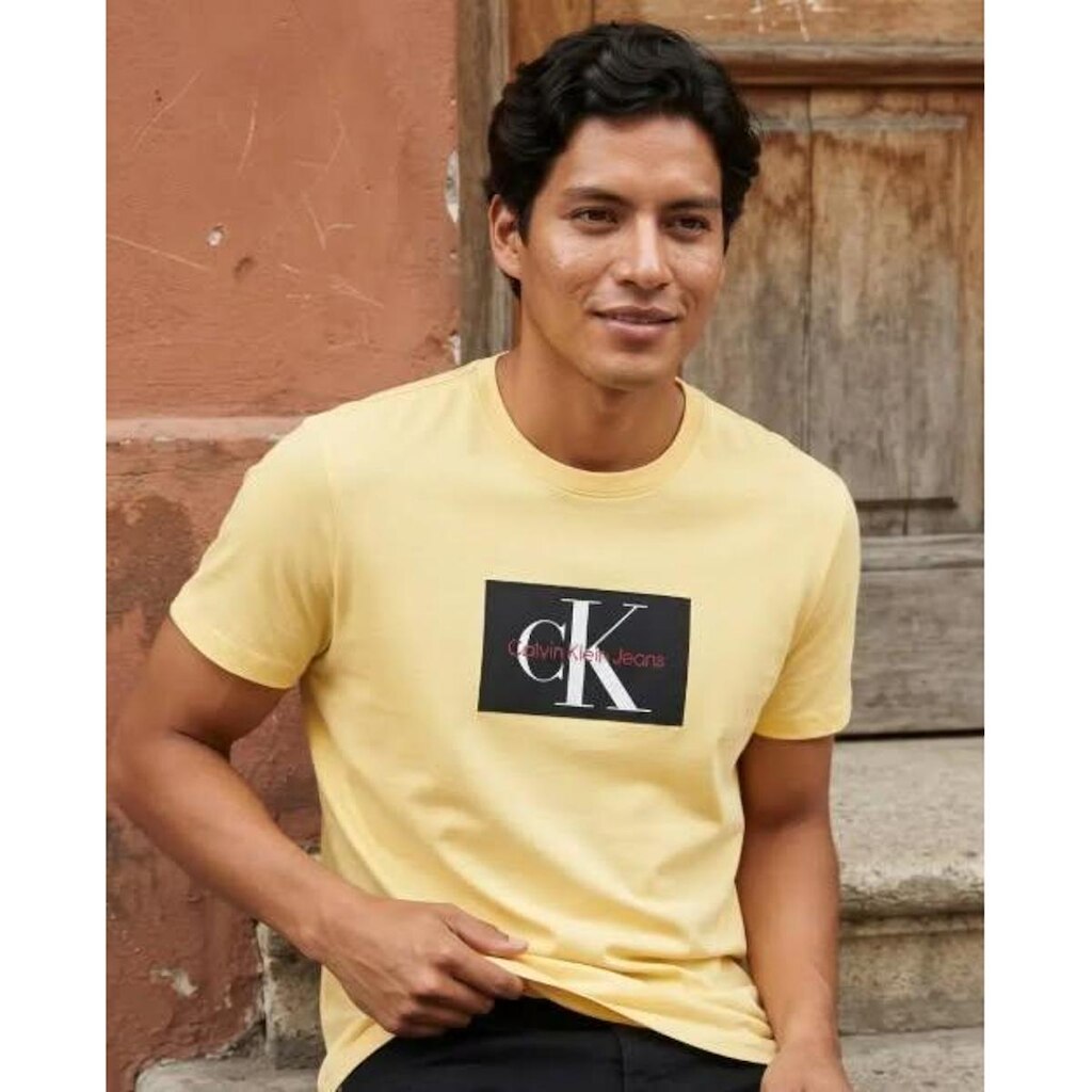 Camiseta Calvin Klein Logo Básico - CKJM105E-0112