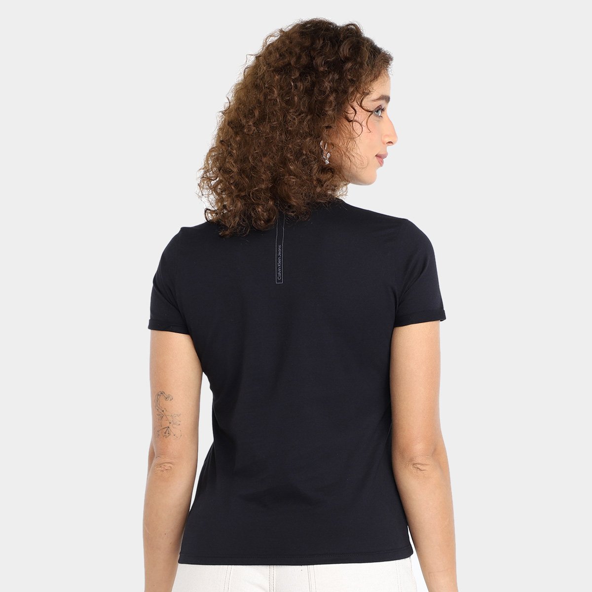 Camiseta Calvin Klein Logo Feminina - 1
